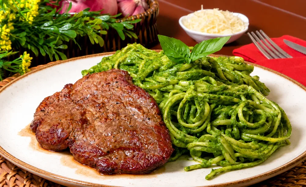 Peruvian Tallarines Verdes (Creamy Spinach, Basil & Queso Fresco Pasta) Authentic Peruvian Peruvian Tallarines Verdes (Creamy Spinach, Basil & Queso Fresco Pasta) - Traditional Homemade Recipe